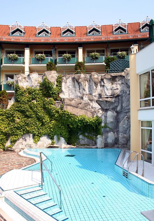 Columbia Hotel Bad Griesbach บัด กรีสบาค ภายนอก รูปภาพ